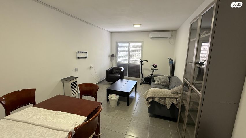 דירה, אבן עזרא 89, שכונה ד', באר שבע