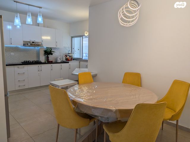 דירה, מרדכי מקלף 4, בן גוריון, חולון