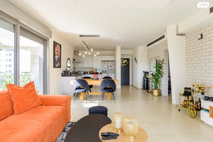 דירה, מרק שאגאל 15, הגוש הגדול, רמת אביב החדשה, נופי ים, תל אביב יפו