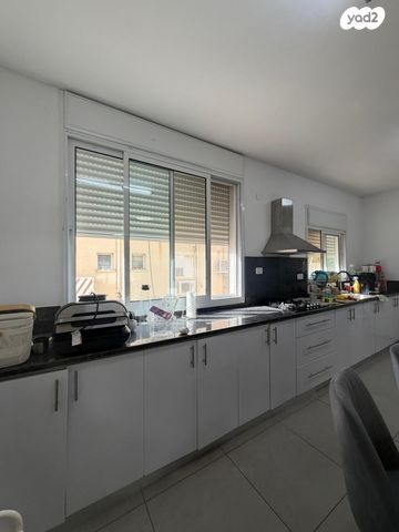 דירה, השר שטרית 18, קרית חיים מזרחית, חיפה