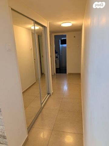 דירה, מרדכי מקלף 4, בן גוריון, חולון