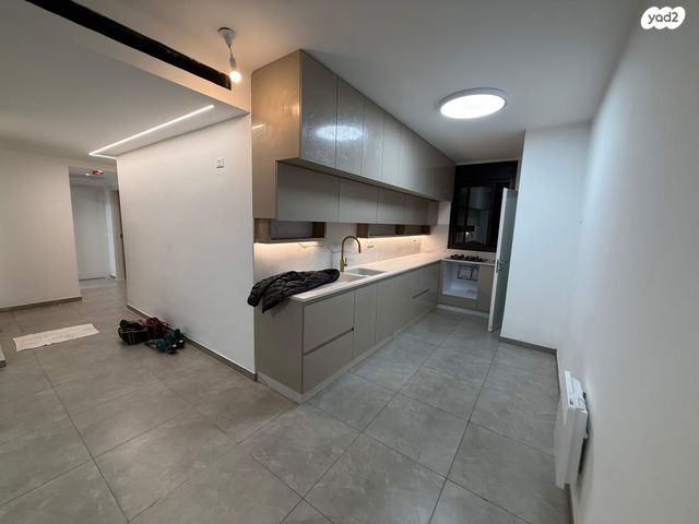 דירה, שחם 2, המגרסה, מבשרת ציון