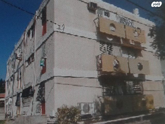 רחבעם זאבי 22