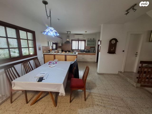 בית פרטי/ קוטג', האורנים 24, הדר, הוד השרון