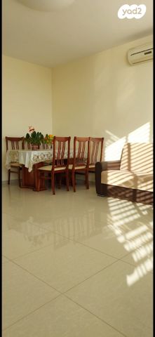 דירה, הפורצים 27, תל גיבורים, חולון