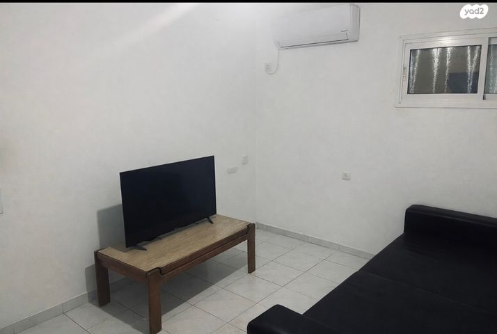 שדרות זלמן שניאור 26