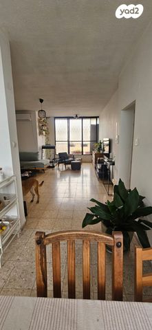 דירה, וייצמן 26, הל"ה, גבעתיים