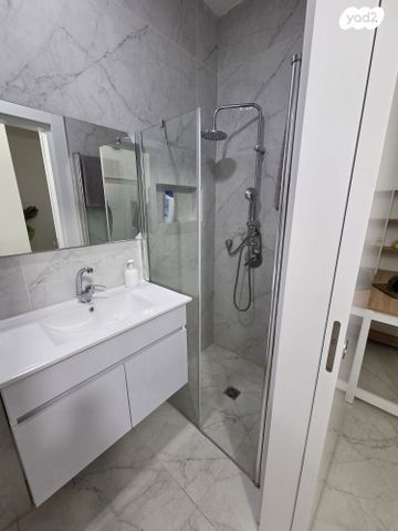 יחידת דיור, בן גוריון 50, מוטה גור, גן יבנה