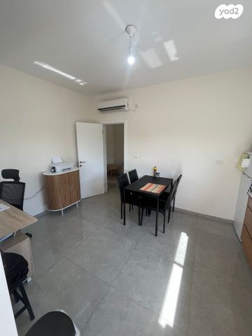 דירת גן, מחניים, מחניים, מחניים