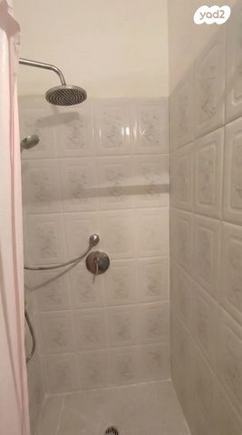 גג/ פנטהאוז, ברוריה 2, חרוזים, רמת גן