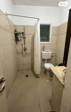 דירה, צוק 11, שערי תקווה, שערי תקווה