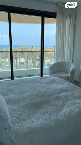 דירה, הרצל רוזנבלום 12, גלילות, תל אביב יפו