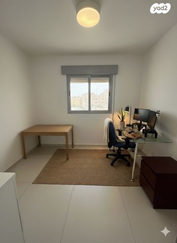 דירה, אסירי ציון 26, נווה גן, פתח תקווה