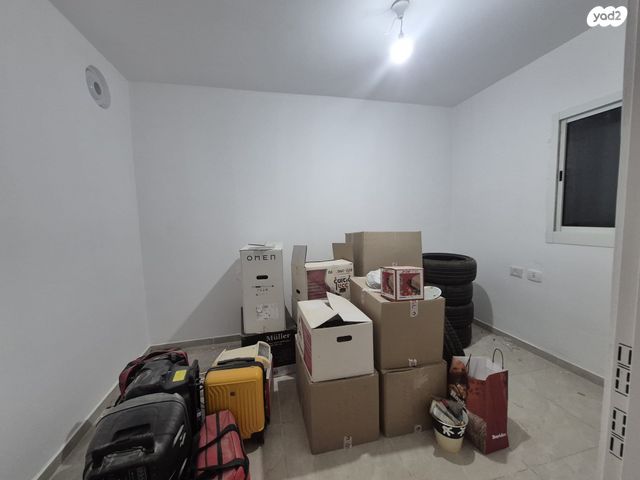 דירה, שפינוזה 14, אברמוביץ', ראשון לציון