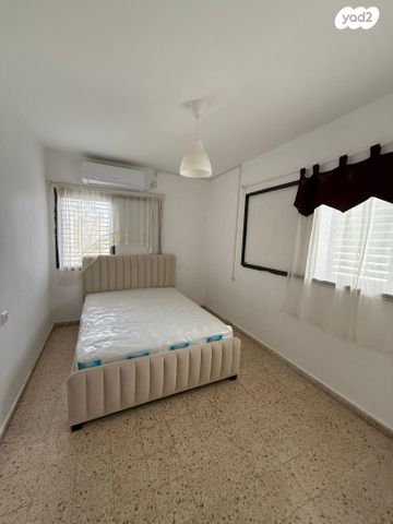 נפתלי אימבר 1