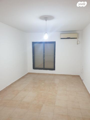 דירה, ש"י עגנון 11, נווה אלונים, אשקלון