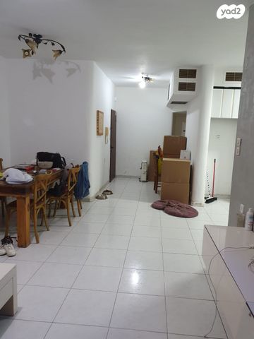 דירה, משה סנה 7, קרית שרת מזרח, חולון