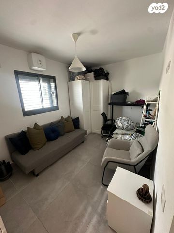 דירה, דבורה עומר 8, נאות שדה, רעננה