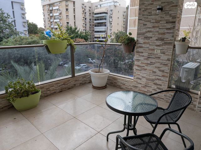 דירה, מרדכי מקלף 4, בן גוריון, חולון