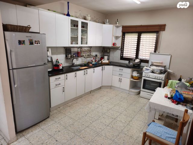 דירה, צפת 17, קרית שרת מערב, חולון