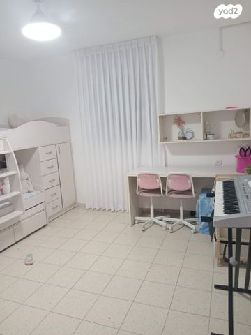 דירה, רבי יהודה הנשיא 4, אלעד, אלעד