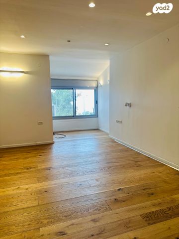 בית פרטי/ קוטג', אלברט שווייצר 33, רמת אשכול, חיפה