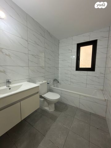 דירה, עמירם חרלף 3, אחוזה, חיפה