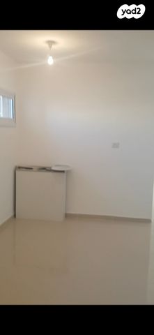 דירה, דוד רזיאל 3, קרית אריה / שיינפלד, בית שמש