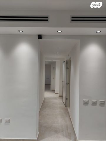 דירה, יצחק שמיר 15, נווה שרון / שער העיר, נתיבות