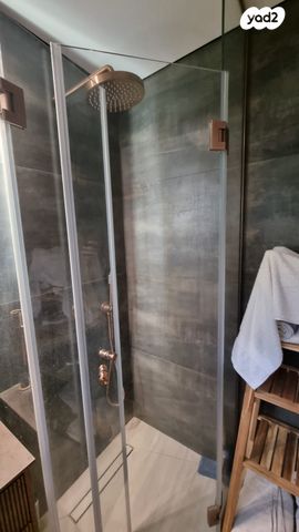 יחידת דיור, צבי ארליך 12, אפרים, רחובות