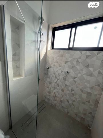 סטודיו/ לופט, הרקפת 1, עמידר, נהריה