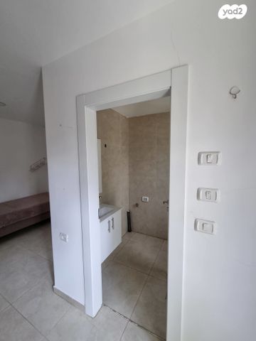 דירת גן, הכלנית 16, ברקן, ברקן