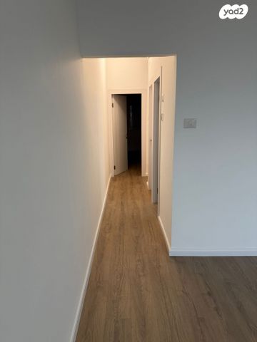 דירה, שדרות מוריה 25, מרכז הכרמל, חיפה