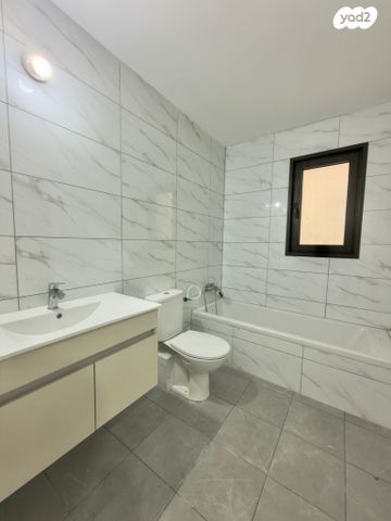 דירה, עמירם חרלף 3, אחוזה, חיפה