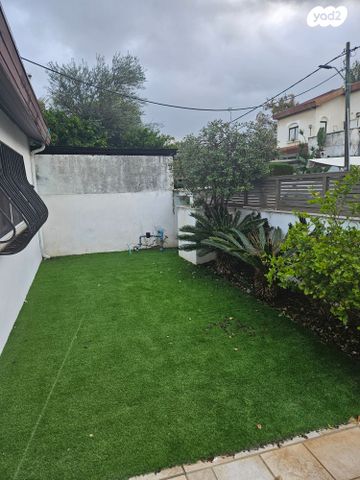 בית פרטי/ קוטג', אשר ברש 7, נווה עוז, פתח תקווה