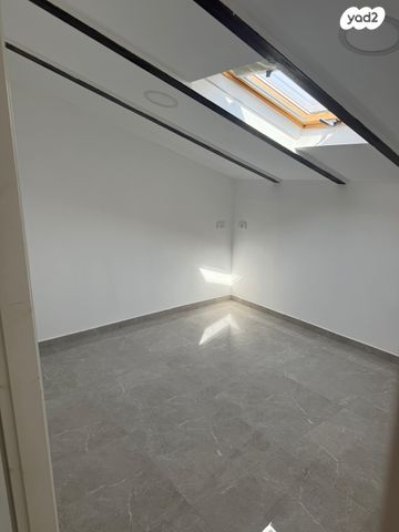 יחידת דיור, נוף הרים 40, הר אדר, הר אדר