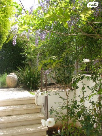 יחידת דיור, הרקפות 6, מזור