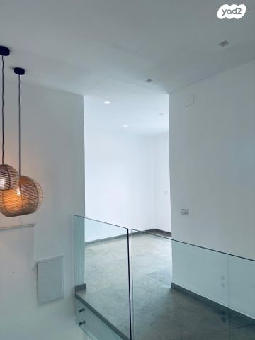 בית פרטי/ קוטג', אלברט שווייצר 33, רמת אשכול, חיפה