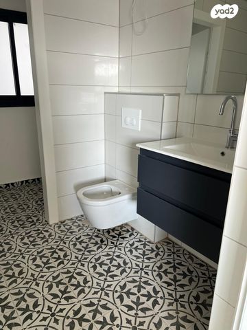 דירה, יצחק ויטנברג 1, פסגת הדר / נווה עוז הירוקה, פתח תקווה