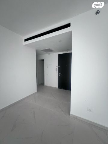 דירה, שדרות עין התכלת 1, עין התכלת, נתניה