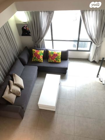 דירה, הנגרים 12, פלורנטין, תל אביב יפו