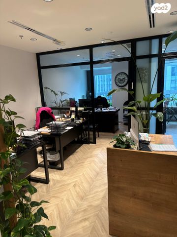 משרדים, משה דיין 8, פארקטק פתח תקווה / אזור תעשייה קרית אריה, פתח תקווה