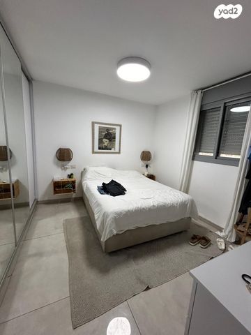 דופלקס, הרופא זלוצ'יסטי 23, אחוזה, חיפה