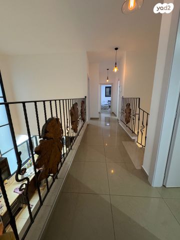 דו משפחתי, גבעת אולגה, חדרה