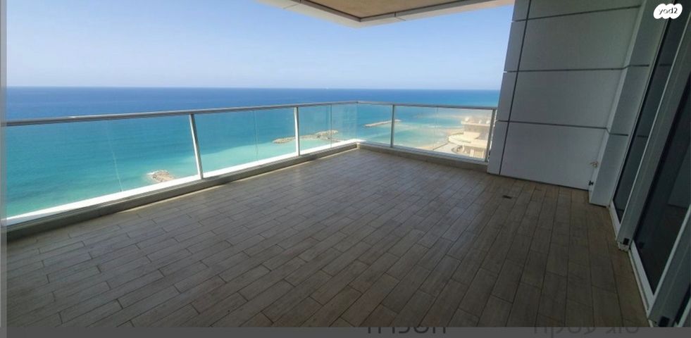 דירה, שדרות בן גוריון 2, נוף הטיילת, נתניה