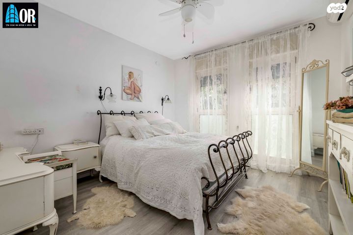 בית פרטי/ קוטג', לשם, רחובות החדשה, רחובות