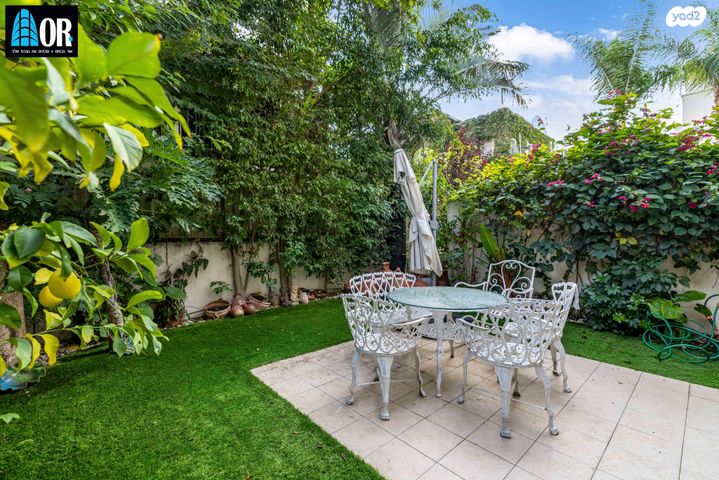 בית פרטי/ קוטג', לשם, רחובות החדשה, רחובות