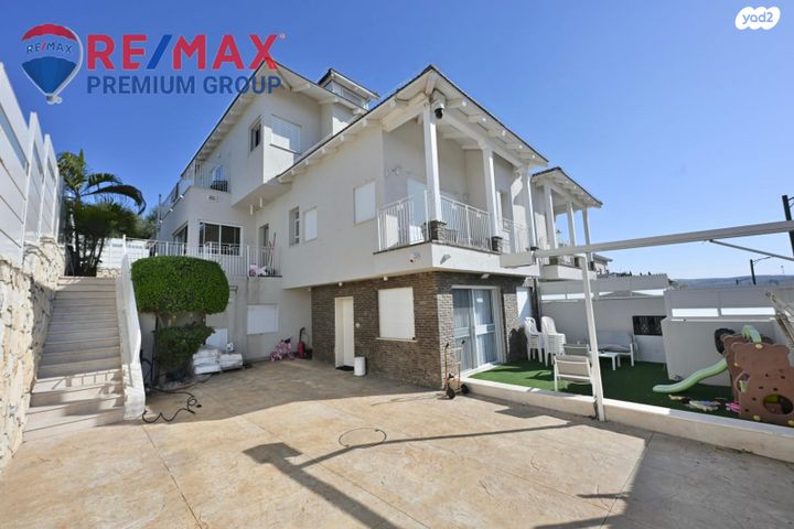 דו משפחתי, שוהם