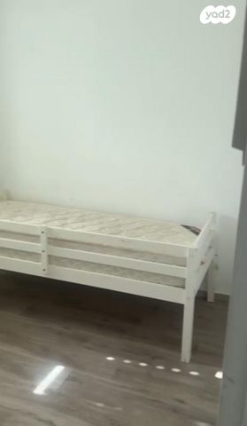 דירה, בן גוריון, אשקלון