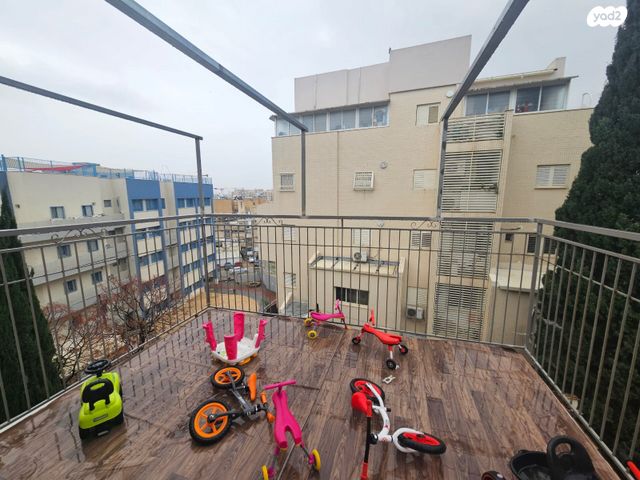 דופלקס, דב גרונר, תל גיבורים, בני ברק